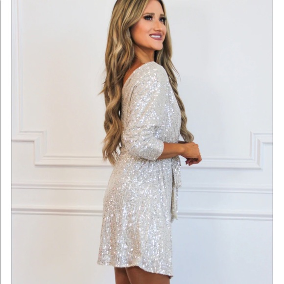 SEQUIN DRESS: CHAMPAGNE - Picture 3 of 3